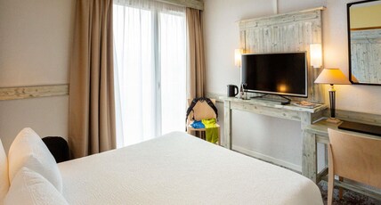 Mercure Millau Room Type - Small Standard Room for 2 travelers