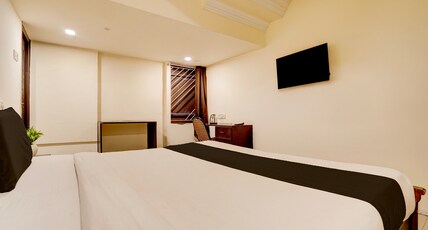 Hotel O Benz Circle Vijaywada Formerly Akshaya Pride Room Type - Classic