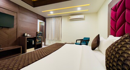 The Century Stays Room Type - Super Deluxe Room