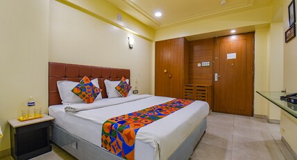 FabHotel SR Wakad - Nr. Mall Of Millenium Room Type - Deluxe Room