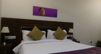 Hotel poinisuk Room Type - Deluxe AC  (NO Window)