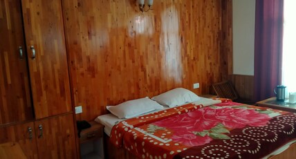 Homestay New Himank Room Type - Deluxe Room