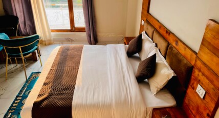 Himalayan Hill Top Resort Room Type - Super Deluxe Room