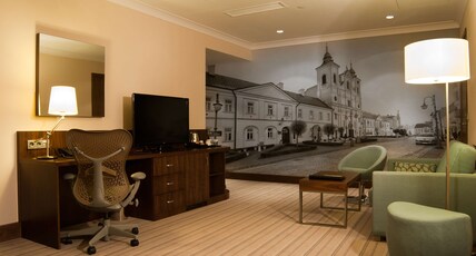 Hilton Garden Inn Rzeszow Room Type - 1 KING ONE BEDROOM SUITE