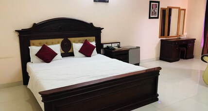 Hotel SRI ANNAMALIAYAR RESIDENCY Room Type - Deluxe Room A/C