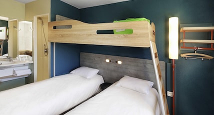 ibis budget Saint Gaudens Room Type - TRIPLE - Room for 3 persons with 3 single beds