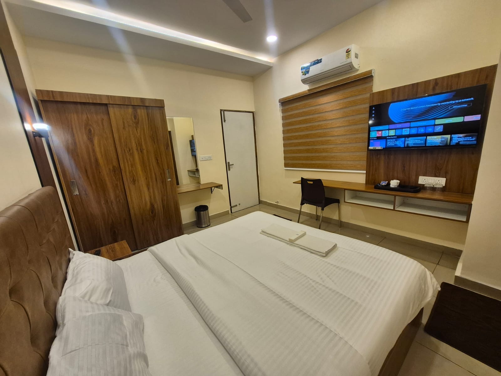 Stayhomestays Nexus, Near Silkboard Metro - Tap to explore photos