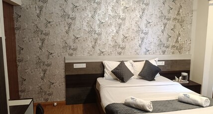 HILLCREST METRO Room Type - Cottage Deluxe