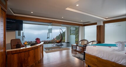 Chandys Drizzle Drops- Munnar Top Station Room Type - Premium Suite
