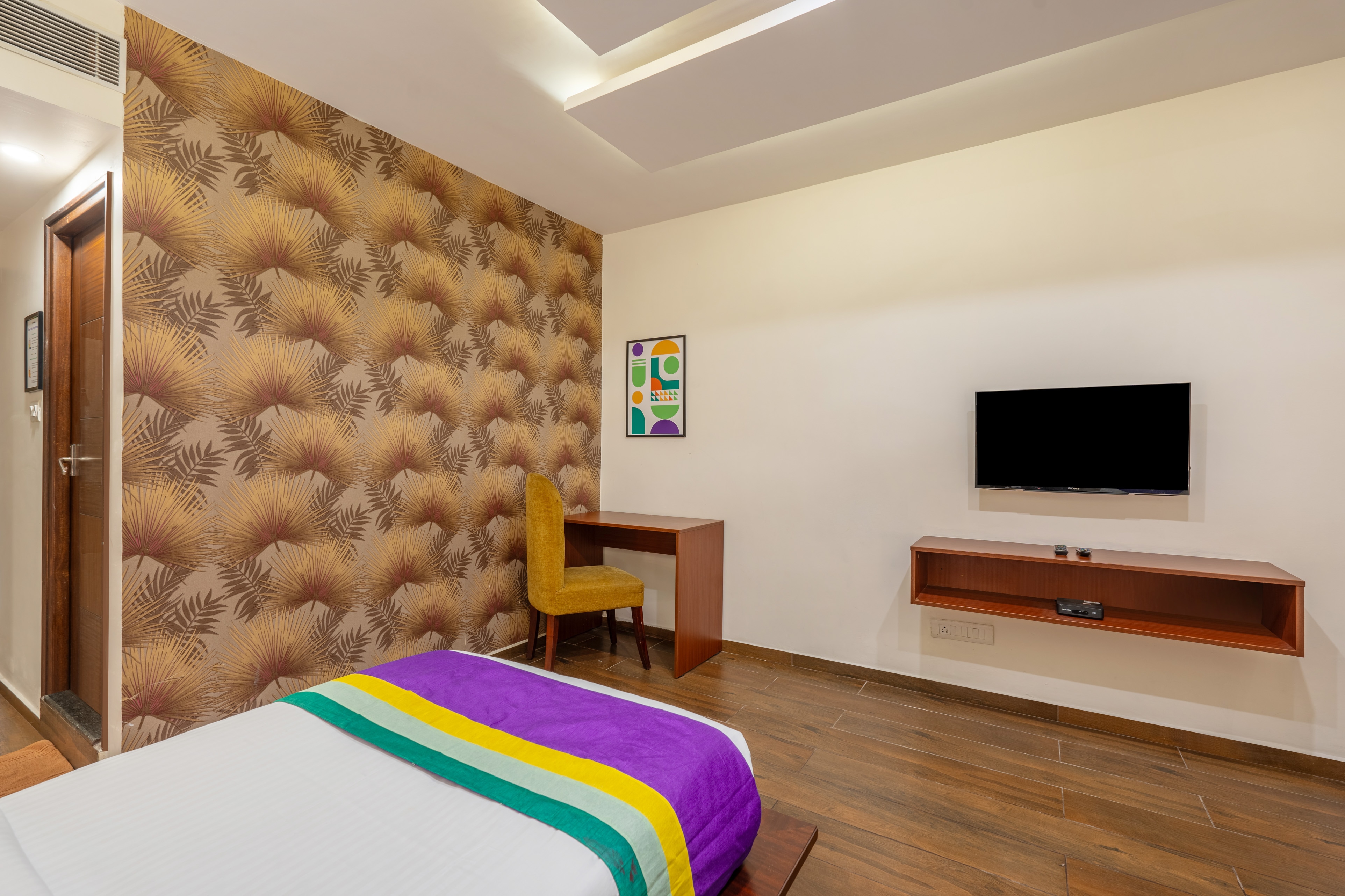 Treebo Premium Runway Suites, Marathahalli - Tap to explore photos