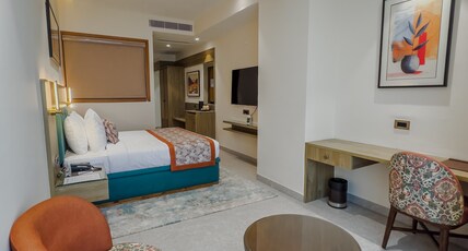 Avio Hotel Room Type - Executive room with Airport view