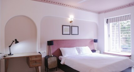 Archwood by Monte Villina Room Type - Rose - Elegant room in a shared apartment