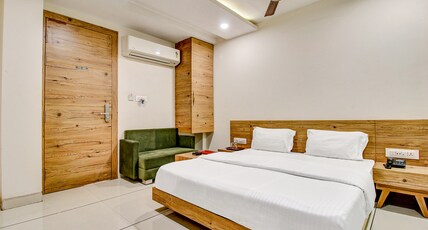 FabHotel Prime Manjeet Room Type - Suite Room