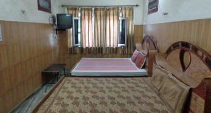 Hotel Amber Room Type - Standard Non AC Rooms