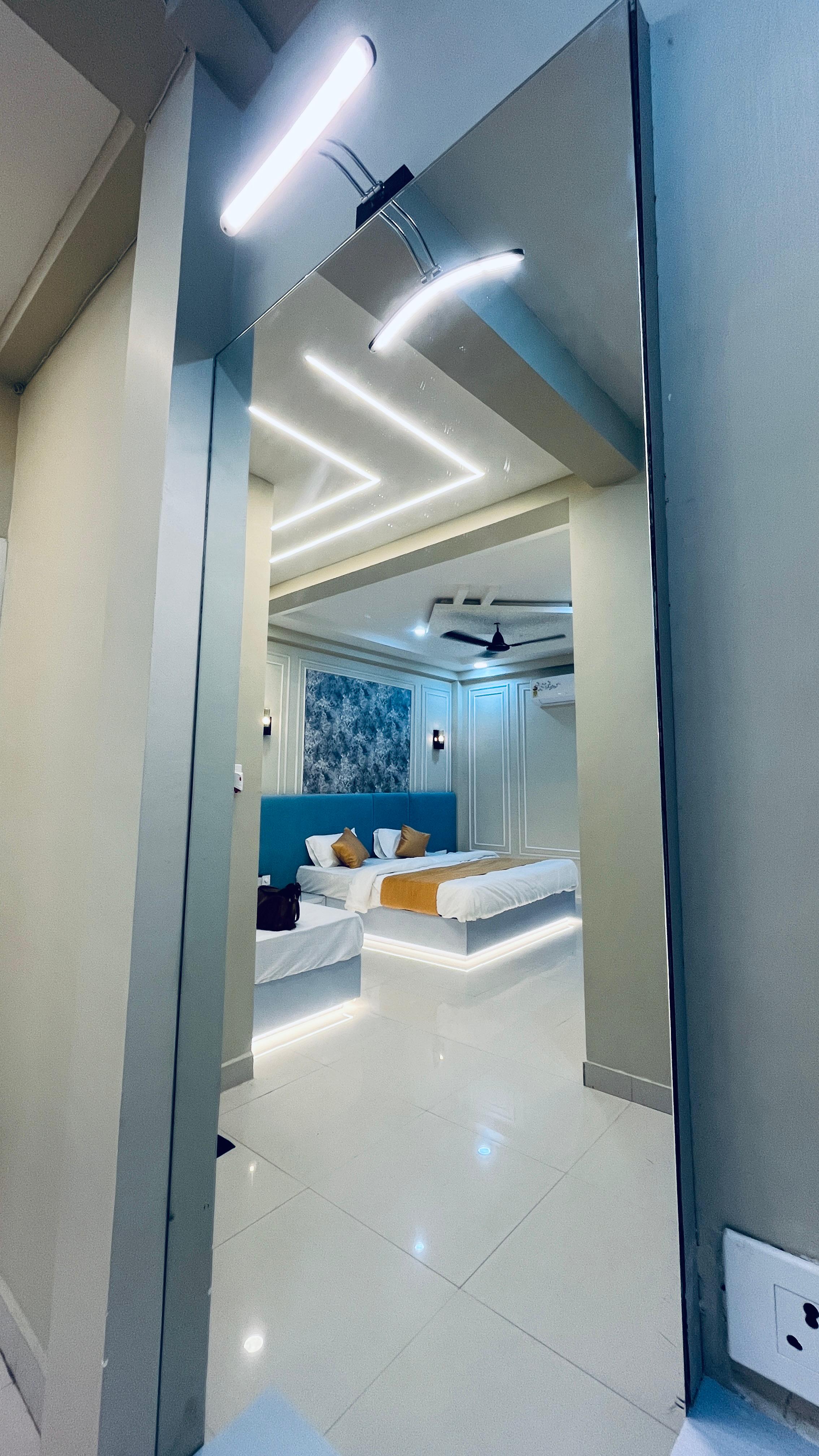 Hotel Shivngan - Tap to explore photos