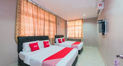 Hotel O Rg Motel Room Type - Suite Family