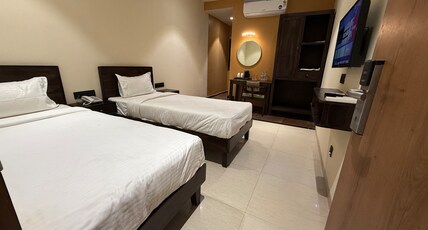 Hotel Avenue Plaza Room Type - Deluxe Twin Room