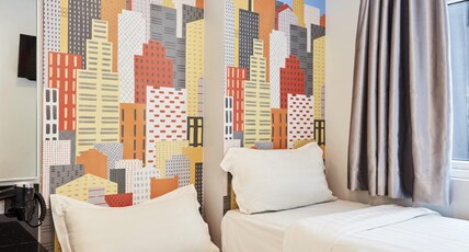 ibis budget Singapore Bugis Room Type - Superior Room with 2 single beds