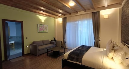 Hotel Eagles Nest Room Type - Premium Room