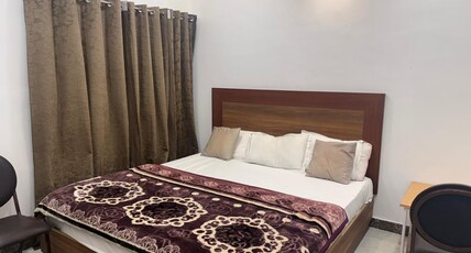 Chandravilla Stay Rooms Restaurant Room Type - Standard Room