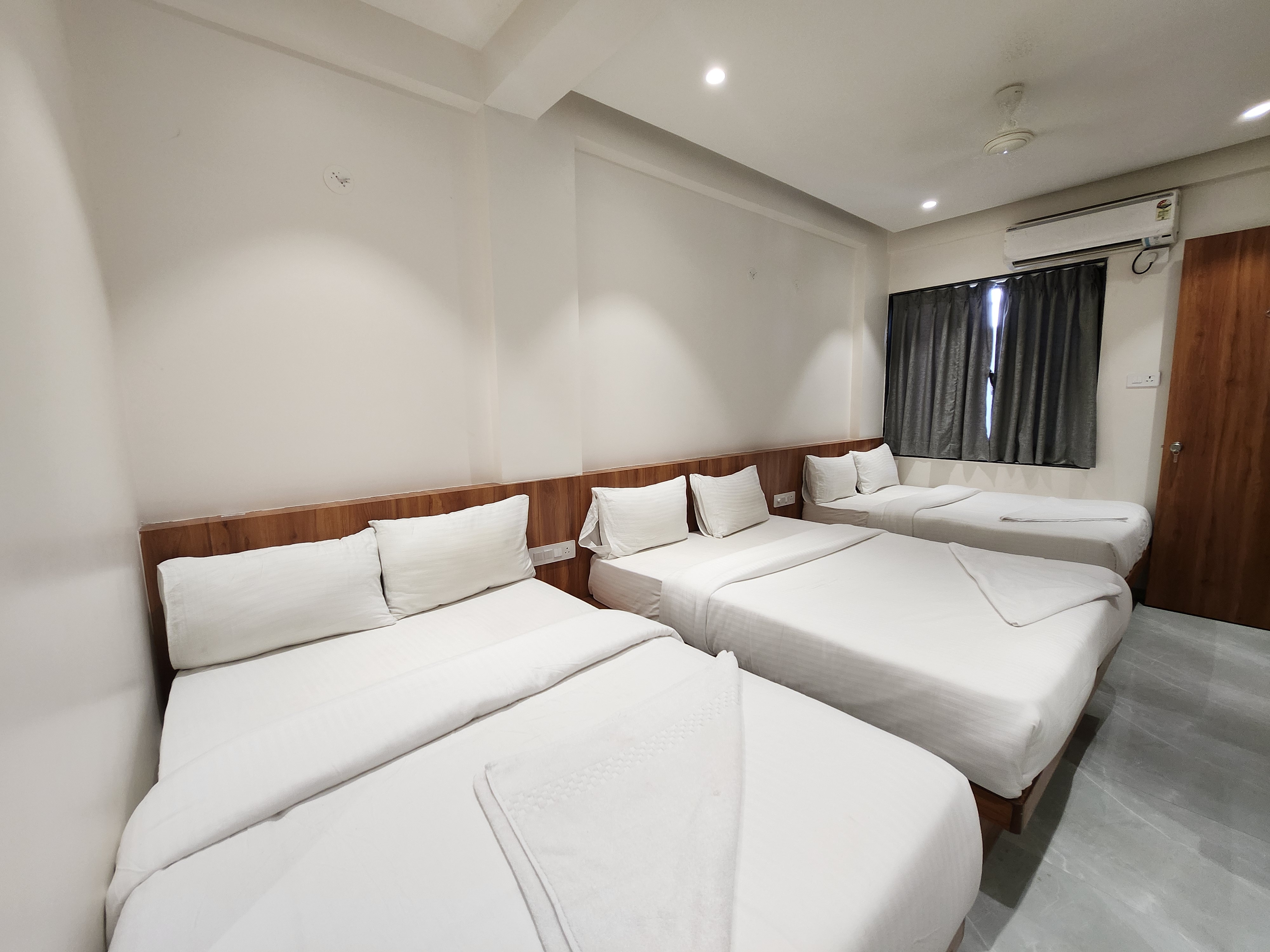 HOTEL RUDRAKSH - Tap to explore photos