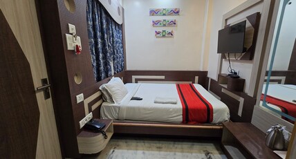 Hotel Suraj Room Type - Standard Room