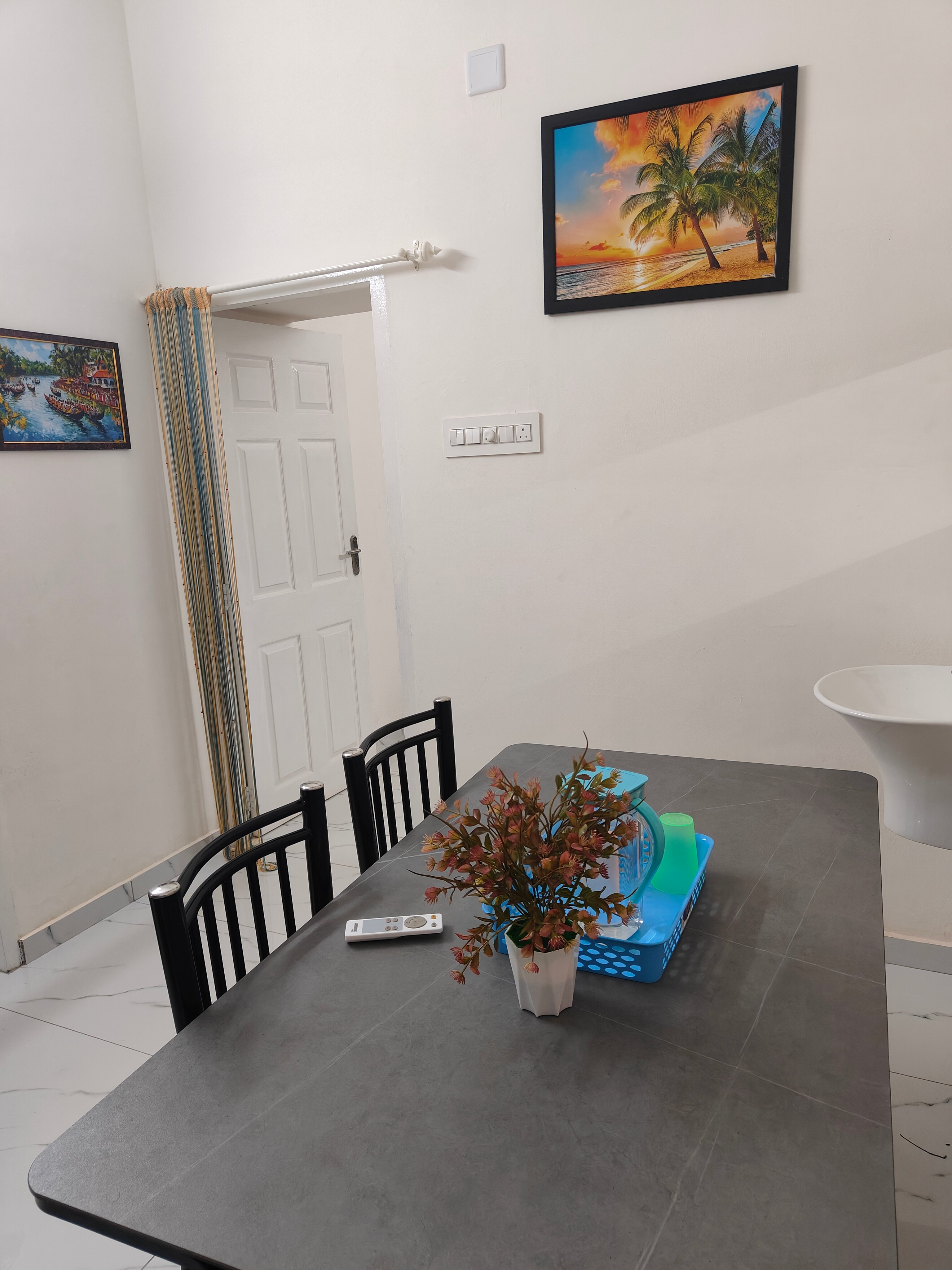 Beach Nest Homestay - Tap to explore photos