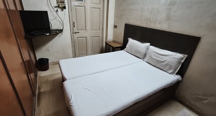 Hotel Sagar Vihar Room Type - Semi Deluxe AC Room