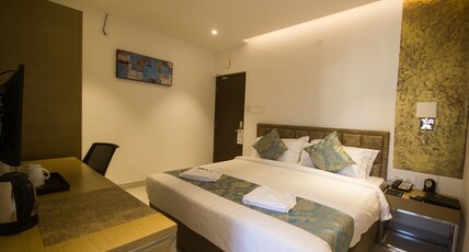 Vihaari 24 Business Hotel Room Type - Executive Double room