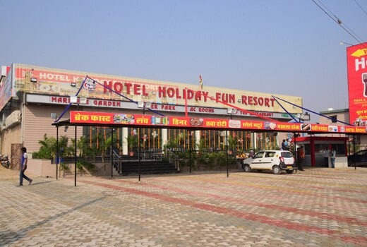 hotel holiday fun resort