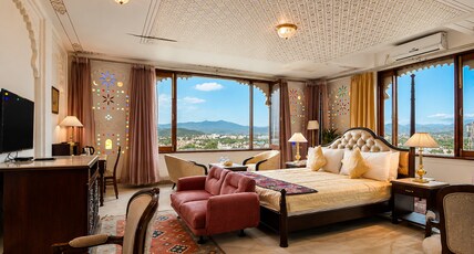 Raj Kuber  A Boutique Lake View Hotel Room Type - Luxury Lake View Suite