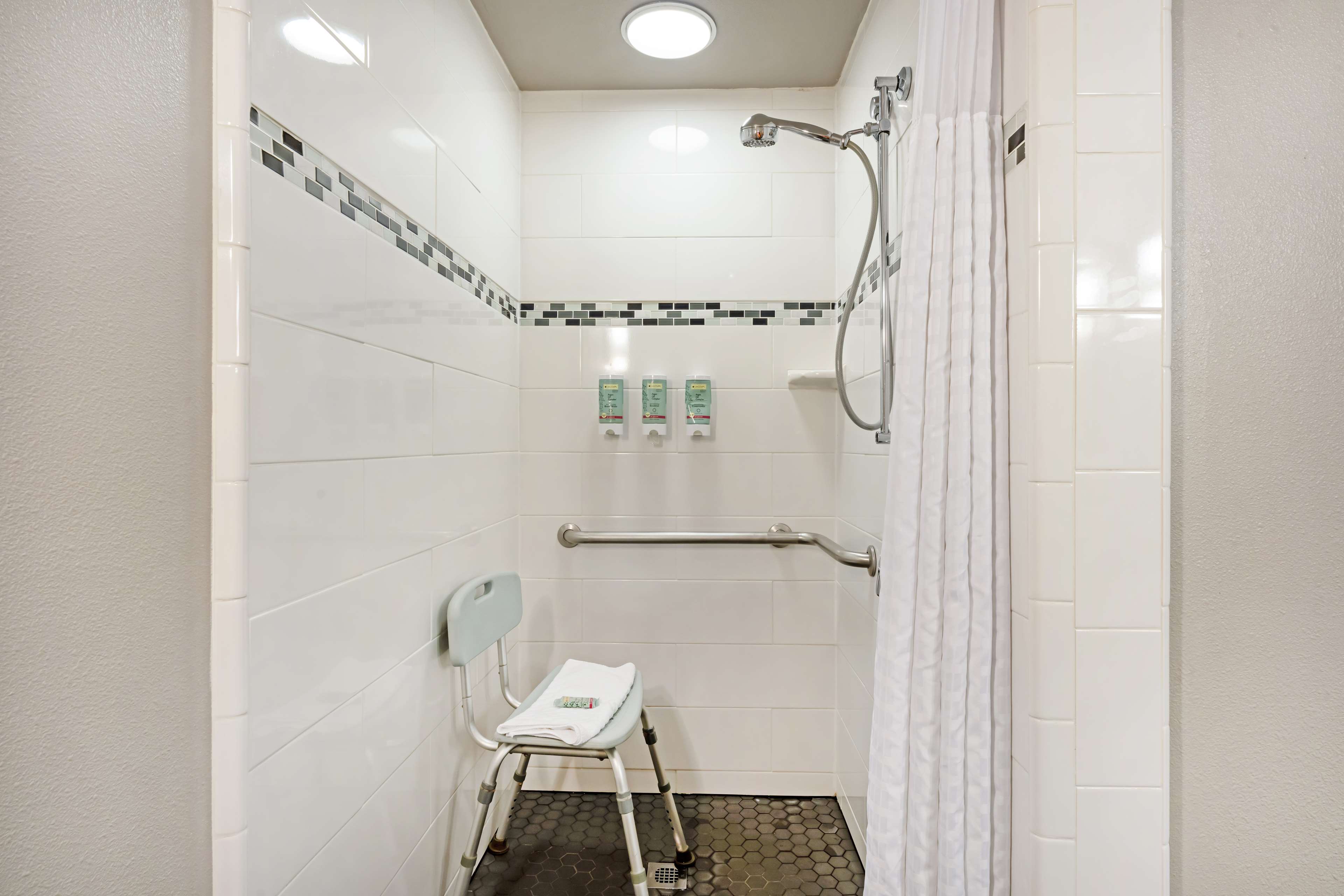 Best Western Cedar Inn & Suites - Tap to explore photos