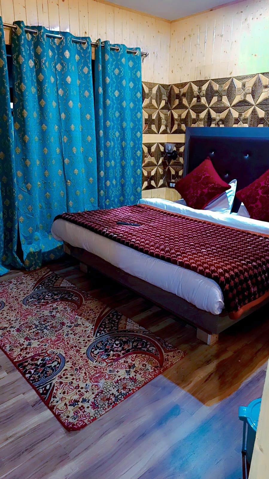 The Grand Brighton - Tap to explore photos