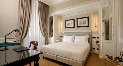 Hotel Canada, BW Premier Collection Room Type - 1 King 1 Queen, Non-Smoking, Family Room, 2 Connecting Rooms Hotel Canada, BW Premier Collection Room Type - 1 King 1 Queen, Non-Smoking, Family Room, 2 Connecting Rooms