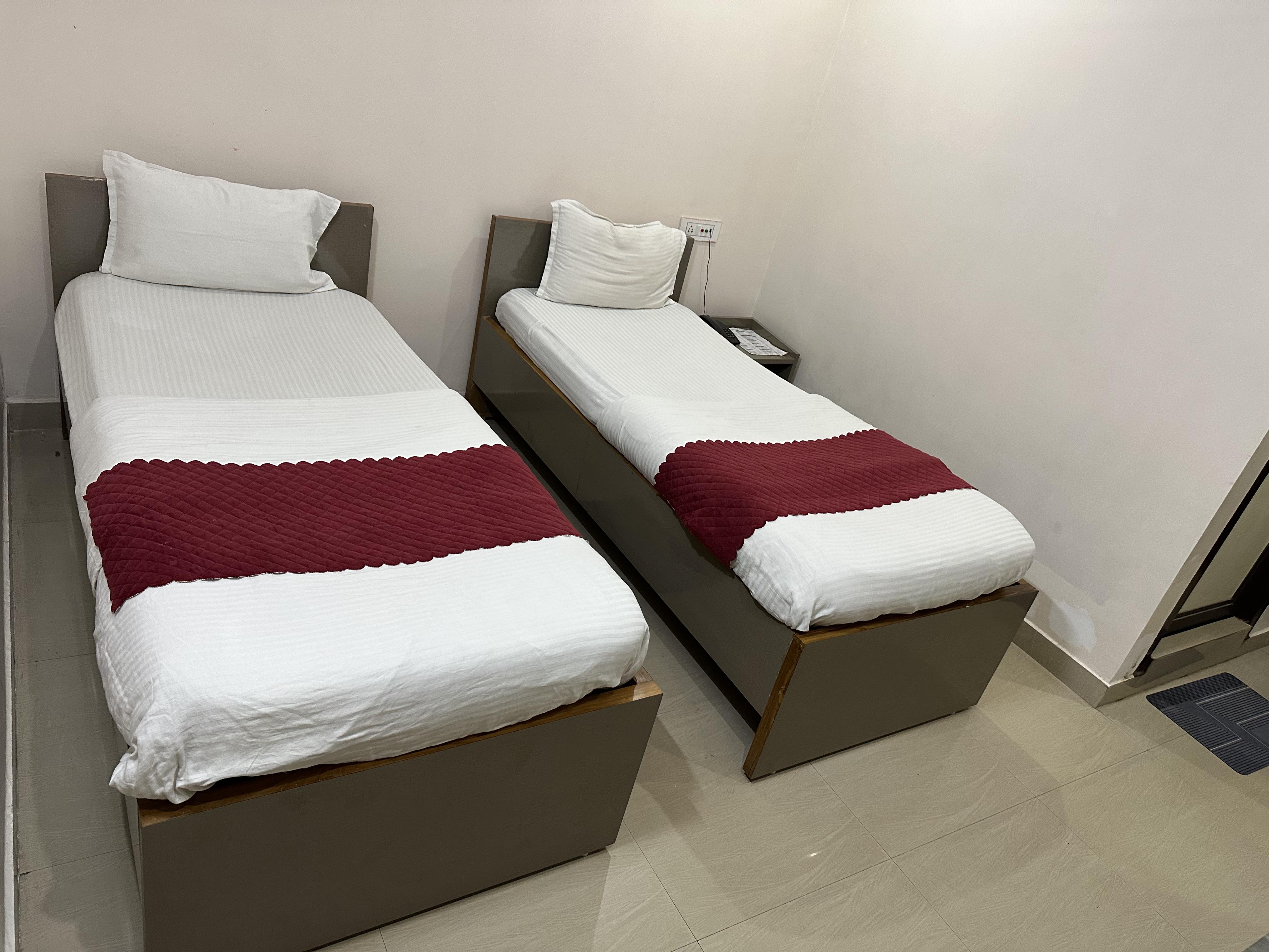 Hotel VIP Regency - Tap to explore photos