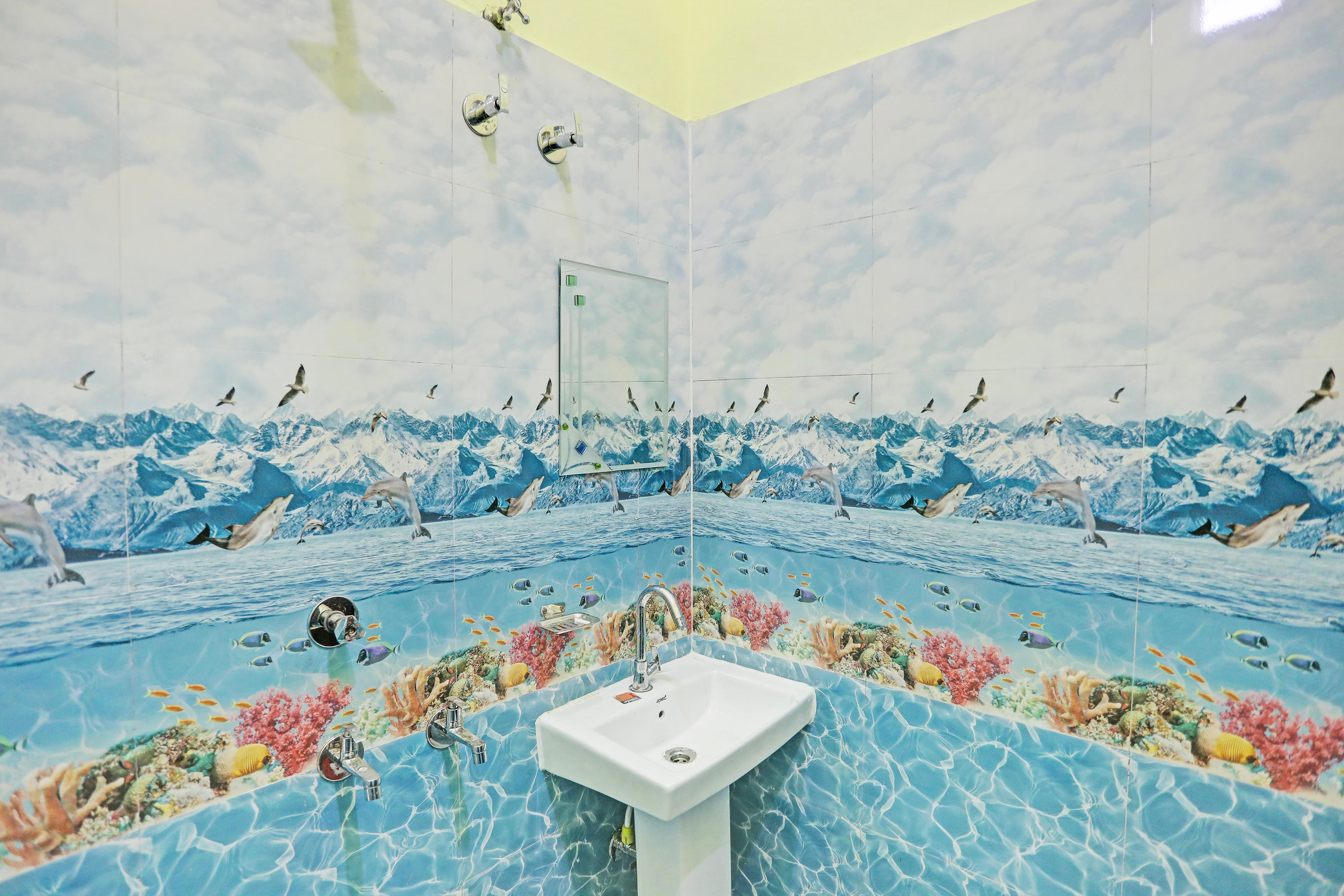 Hotel O Dwarka - Tap to explore photos