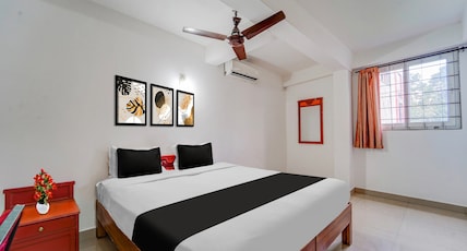 Hotel O Kottayam Near Caritas Hospital Room Type - Classic with Balcony Hotel O Kottayam Near Caritas Hospital Room Type - Classic with Balcony