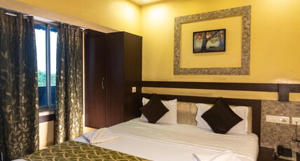 Hotel Sefali Delux Room Type - Standard Queen Bed with City View