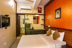 Gems 9 Airport Hotel