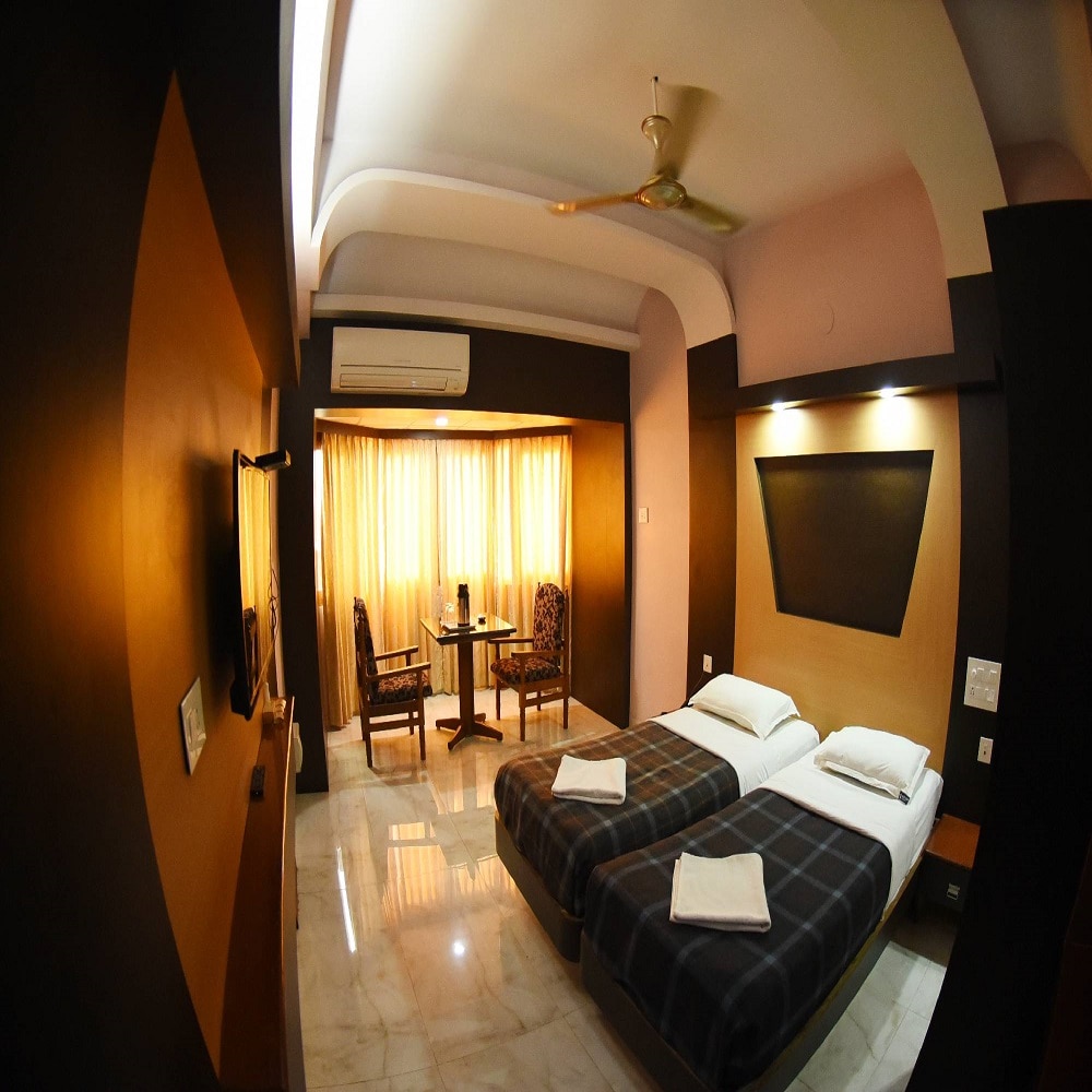 Hotel Kediyoor - Tap to explore photos
