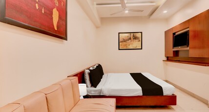 Super Townhouse Oak Ramdaspeth Downtown Room Type - Deluxe