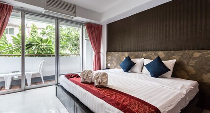 7Q Patong Beach Hotel Room Type - Superior Room - King with Balcony