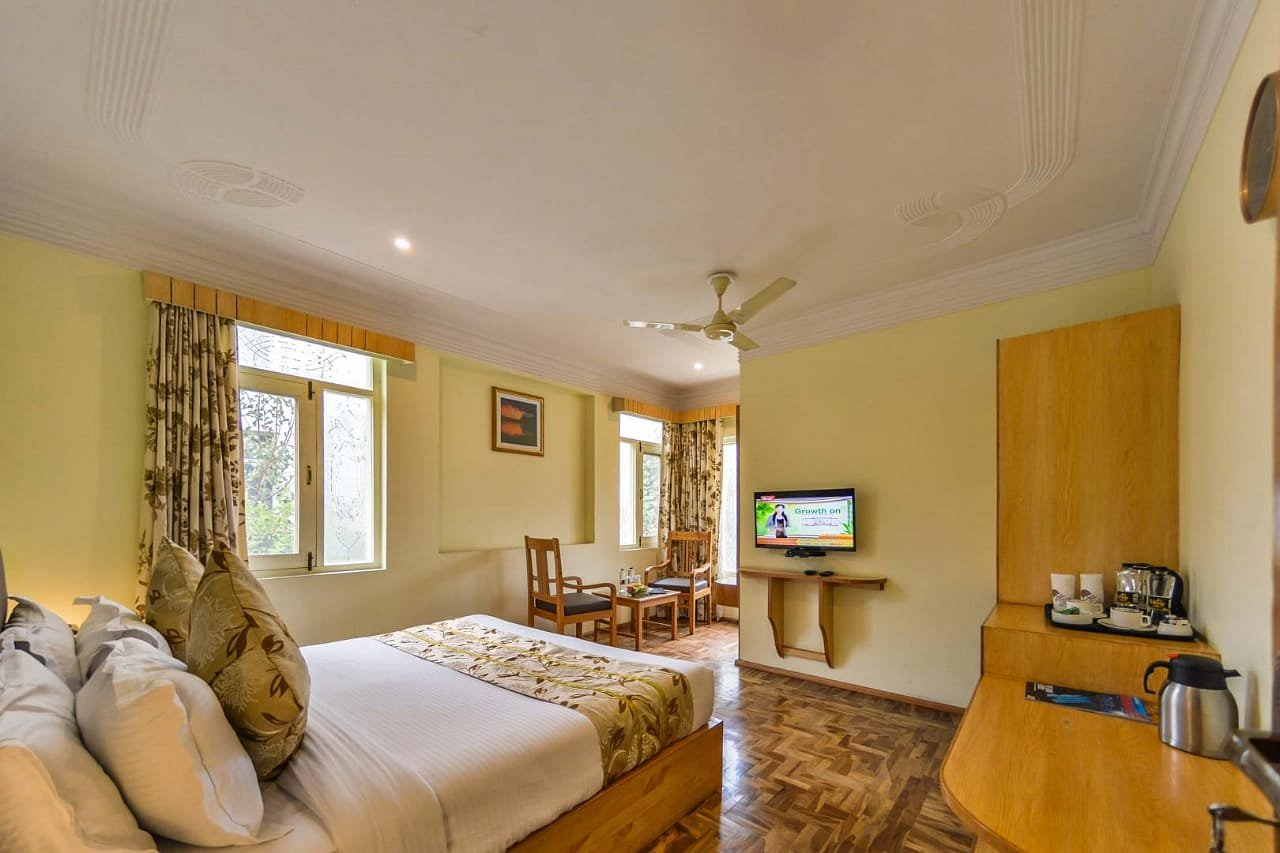 Shuhul - Tap to explore photos