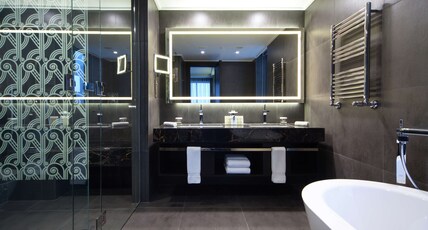 DoubleTree by Hilton Hotel Minsk Room Type - KING SUITE