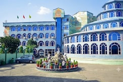 Address of Hotel Paradise