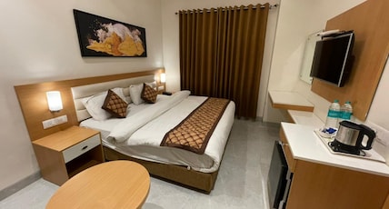 Ananda Castle NEAR ISKCON & PREMANAND MAHARAJ JI ASHRAM Room Type - Deluxe Ananda Castle NEAR ISKCON & PREMANAND MAHARAJ JI ASHRAM Room Type - Deluxe