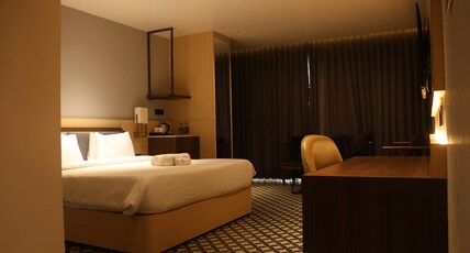 Hotel Four Natives Room Type - PREMIUM ROOM
