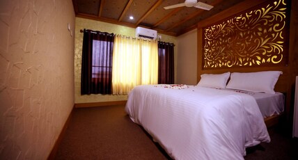 Kerala Boathouse Room Type - Night Stay with Morning Cruise In Sharing Houseboat Check In 6 PM Check Out 09 AM