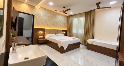 Ram's inn Room Type - Deluxe Room with Balcony