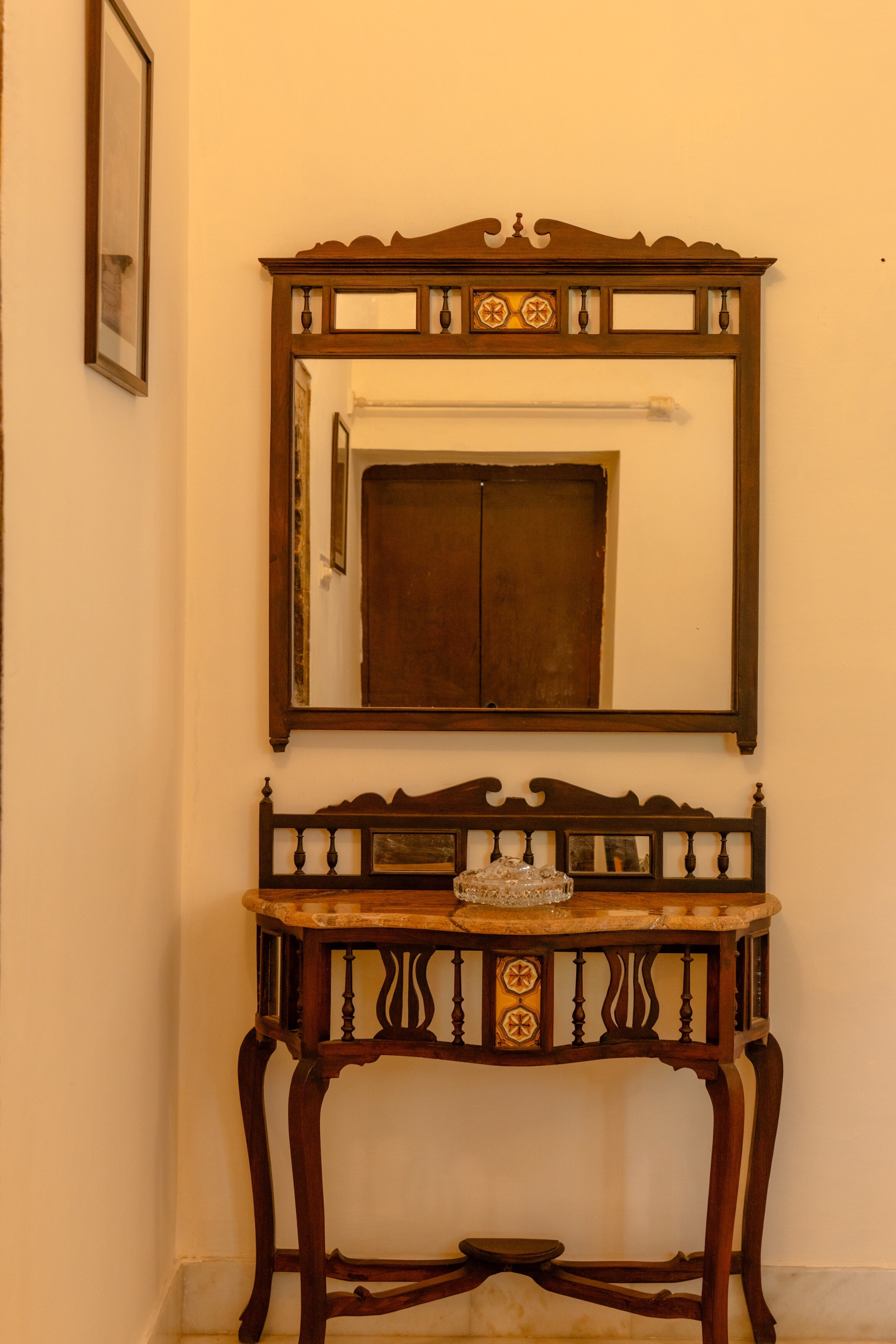 Rajmahal 15th century palace Suite1br|by Homeyhuts - Tap to explore photos